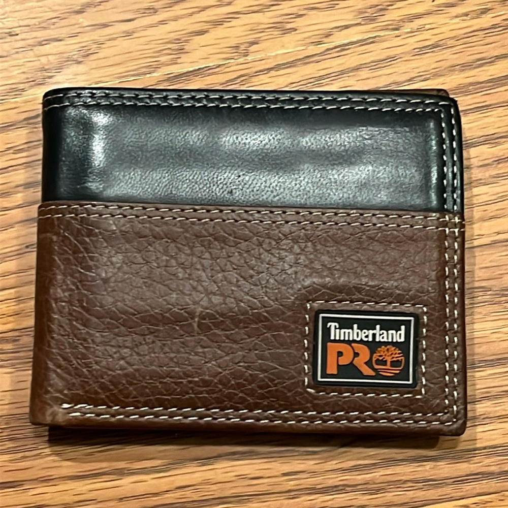 Timberland pro leather bifold wallet NWOT